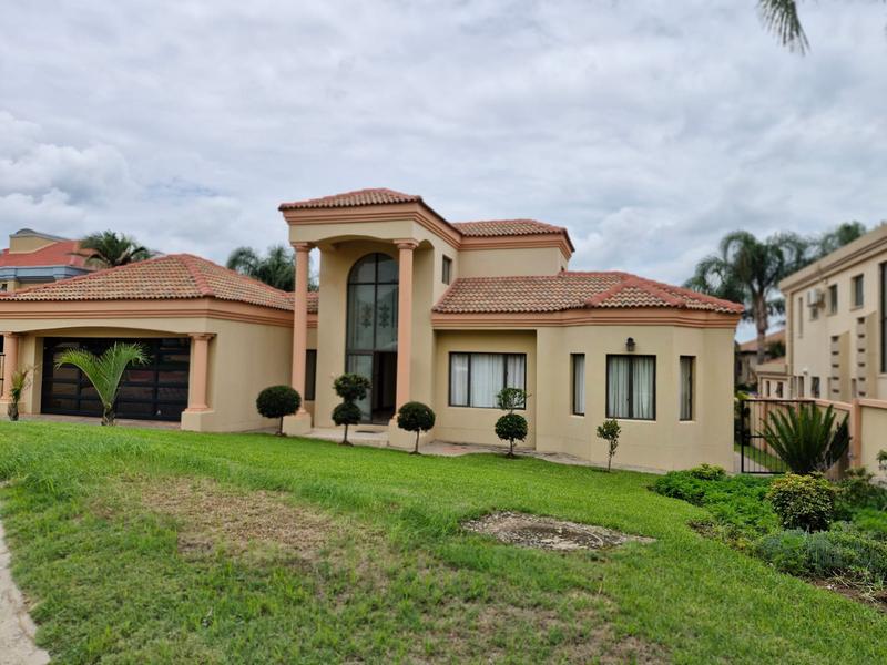 5 Bedroom Property for Sale in Blue Valley Golf Estate Gauteng