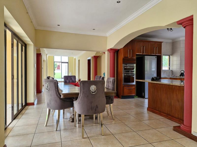 5 Bedroom Property for Sale in Blue Valley Golf Estate Gauteng