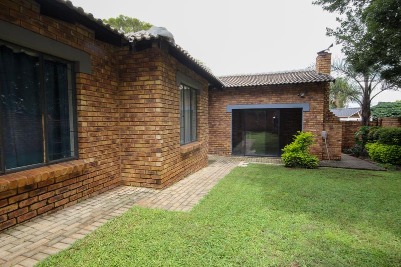 8 Bedroom Property for Sale in Eldoraigne Gauteng