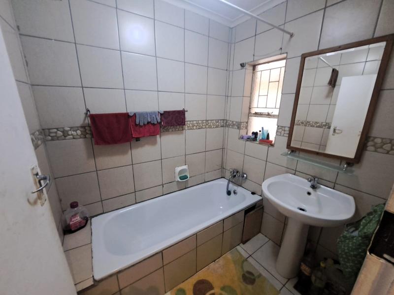 3 Bedroom Property for Sale in Heuweloord Gauteng