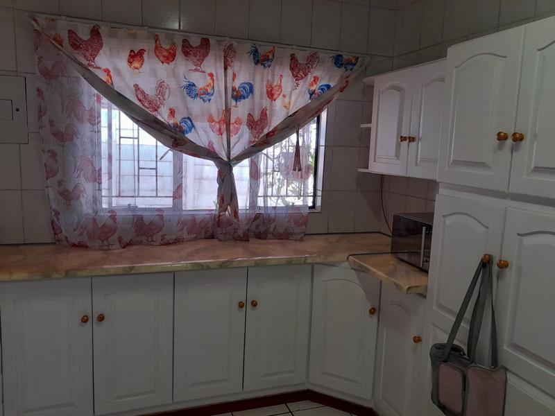 To Let 3 Bedroom Property for Rent in Mountain View Gauteng