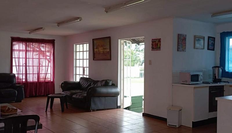 1 Bedroom Property for Sale in Wilgeheuwel Gauteng