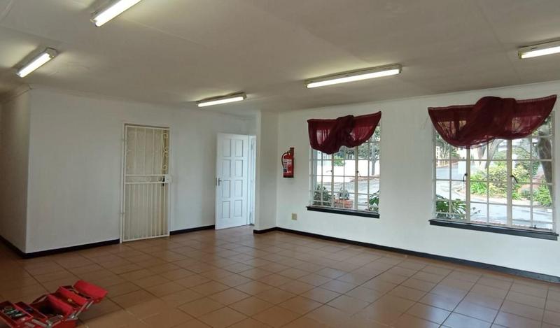 1 Bedroom Property for Sale in Wilgeheuwel Gauteng