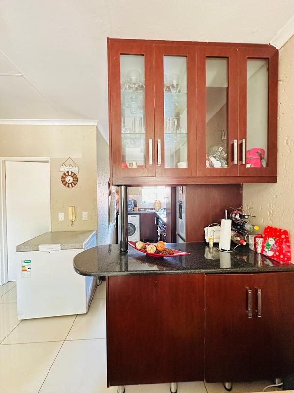 2 Bedroom Property for Sale in Georginia Gauteng