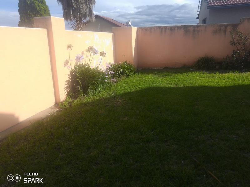 To Let 3 Bedroom Property for Rent in Olievenhoutbosch Gauteng