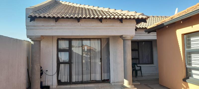 3 Bedroom Property for Sale in Protea Glen Gauteng