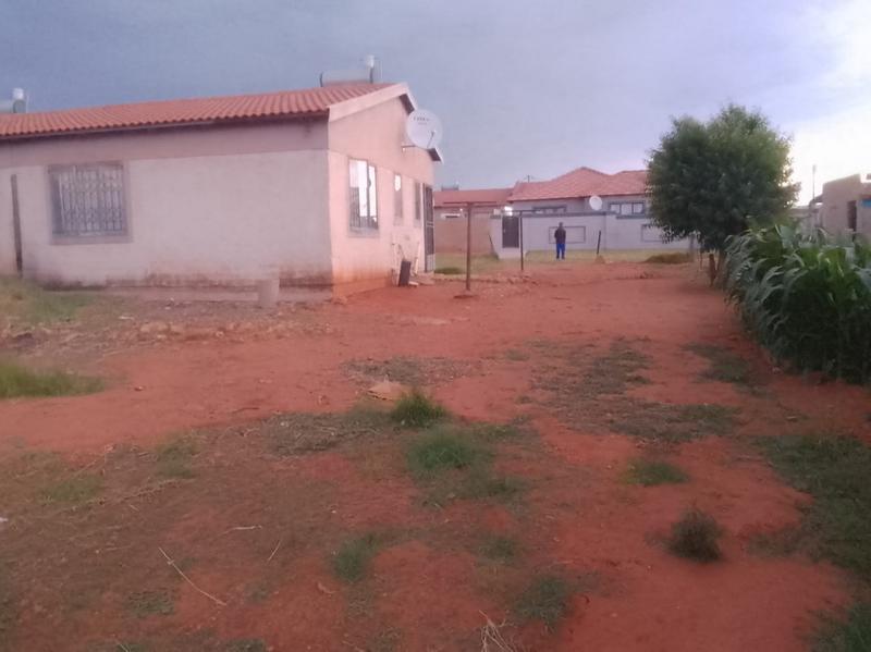 2 Bedroom Property for Sale in Lehae Gauteng