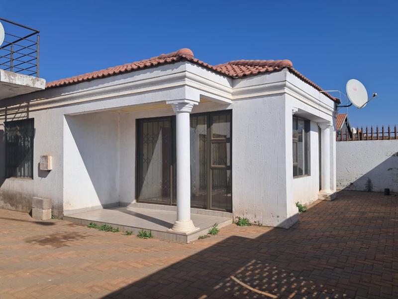 To Let 3 Bedroom Property for Rent in Protea Glen Gauteng