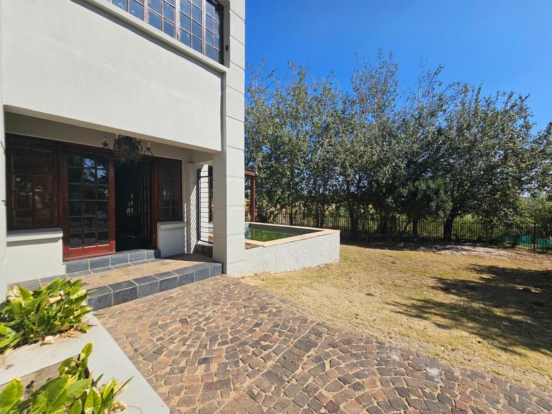 6 Bedroom Property for Sale in Muldersdrift Gauteng