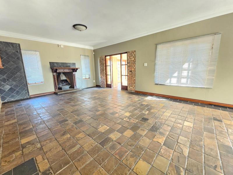 6 Bedroom Property for Sale in Muldersdrift Gauteng