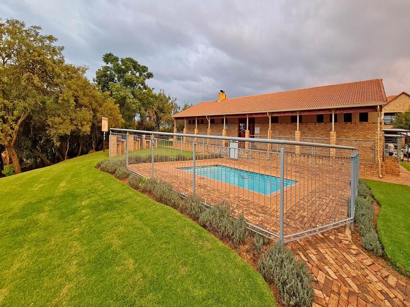 2 Bedroom Property for Sale in Willowbrook Gauteng