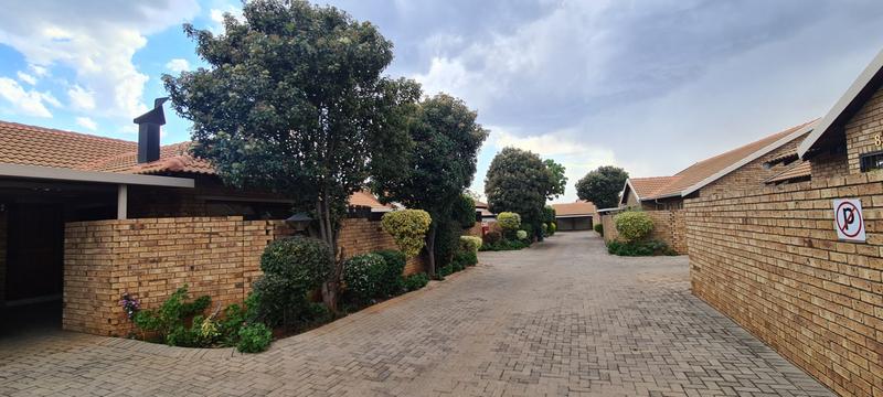 3 Bedroom Property for Sale in Annlin Gauteng