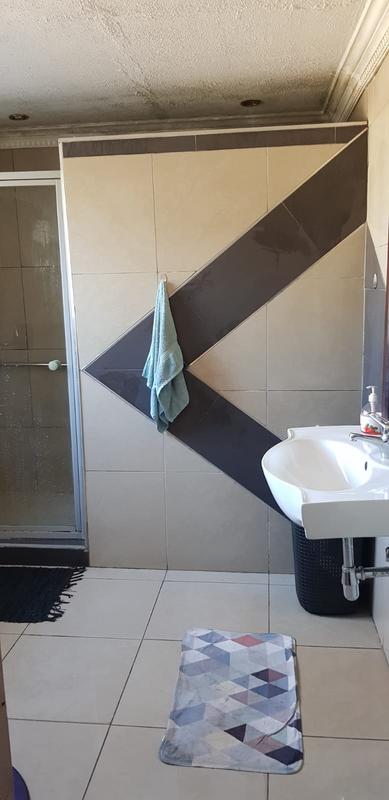 To Let 3 Bedroom Property for Rent in Erasmia Gauteng