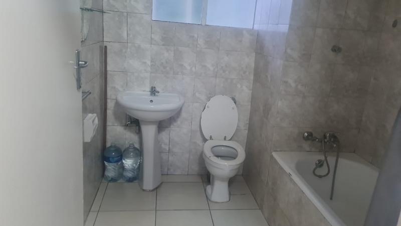 To Let 1 Bedroom Property for Rent in Bedford Gardens Gauteng