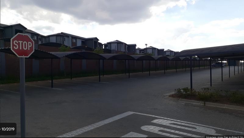 2 Bedroom Property for Sale in Rooihuiskraal Gauteng