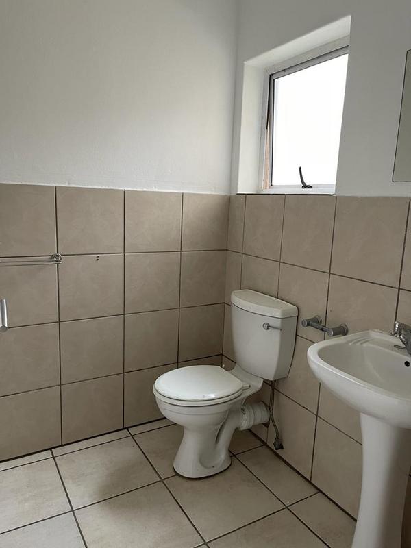 To Let 2 Bedroom Property for Rent in Ferndale Gauteng