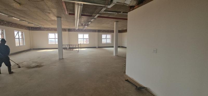 To Let commercial Property for Rent in Olifantsfontein Gauteng