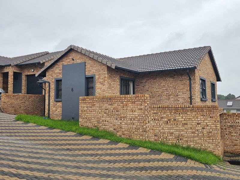 3 Bedroom Property for Sale in Witpoortjie Gauteng