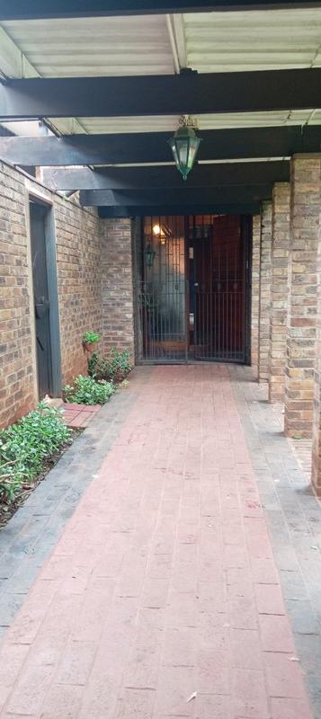 4 Bedroom Property for Sale in Observatory Gauteng