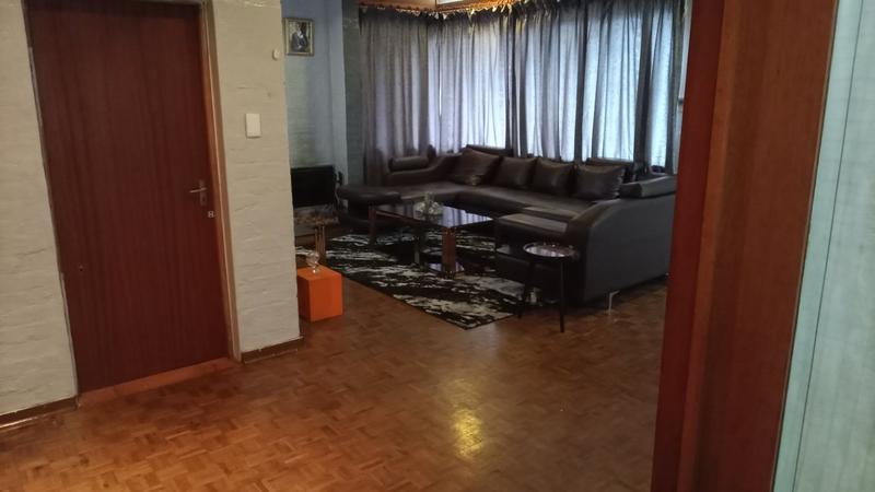 4 Bedroom Property for Sale in Observatory Gauteng