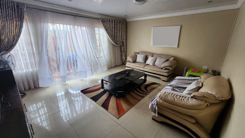 3 Bedroom Property for Sale in Doornpoort Gauteng