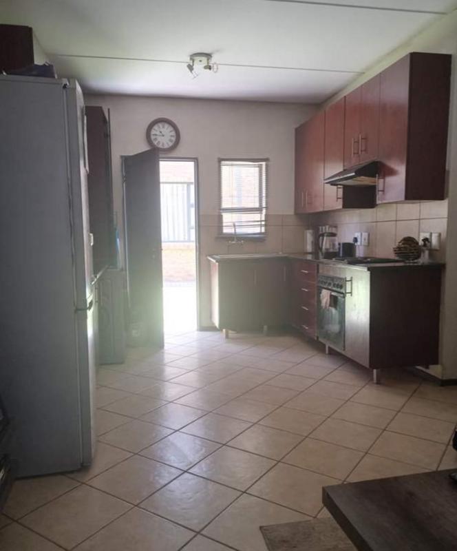 3 Bedroom Property for Sale in Albertsdal Gauteng