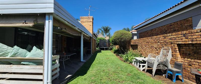 3 Bedroom Property for Sale in New Redruth Gauteng