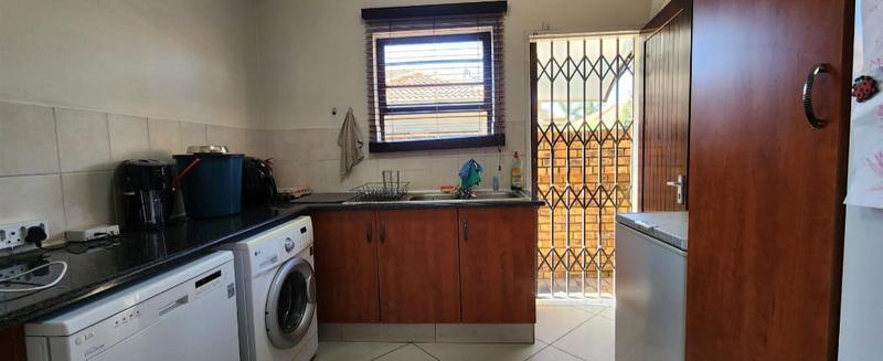 3 Bedroom Property for Sale in New Redruth Gauteng