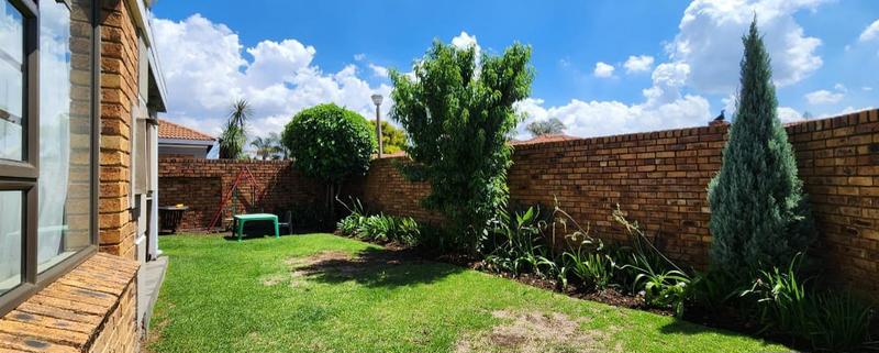 3 Bedroom Property for Sale in New Redruth Gauteng