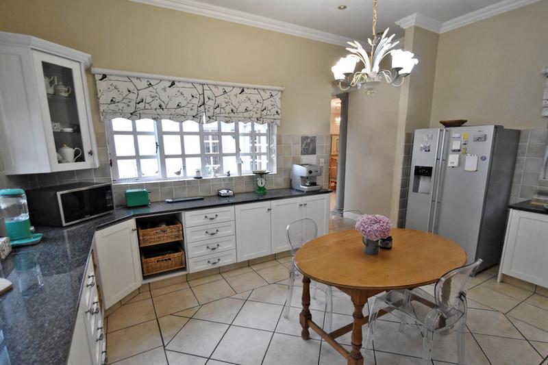 3 Bedroom Property for Sale in Senderwood Gauteng