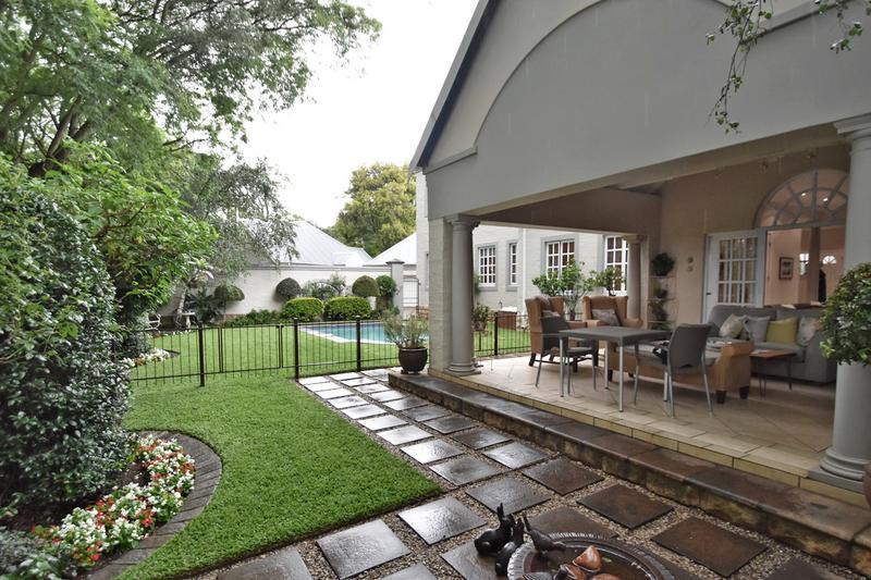 3 Bedroom Property for Sale in Senderwood Gauteng