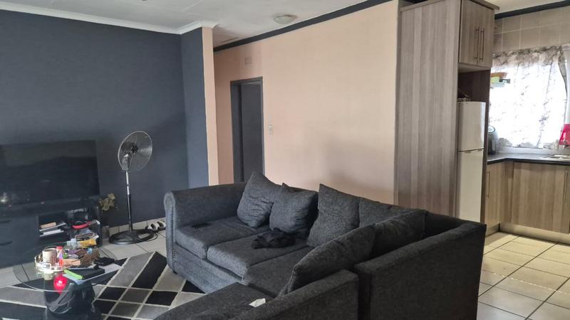 To Let 2 Bedroom Property for Rent in Klopperpark Gauteng