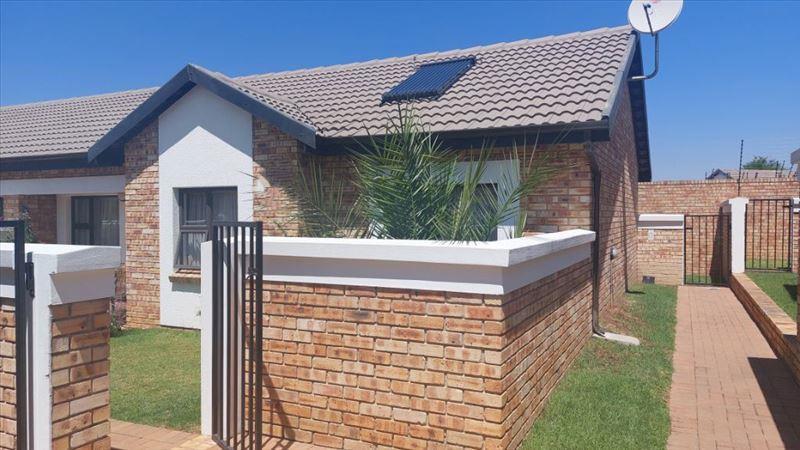 2 Bedroom Property for Sale in Beyers Park Gauteng