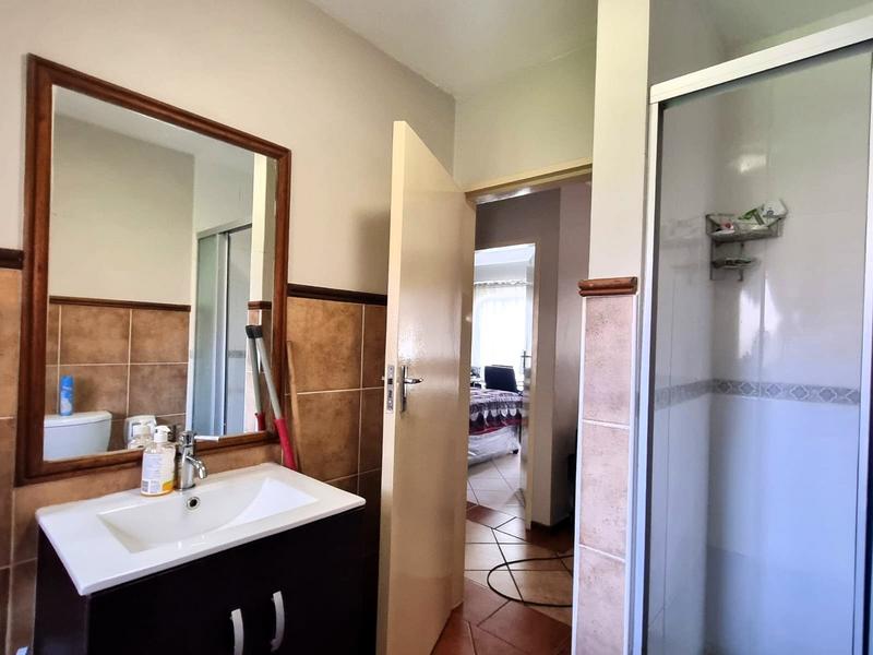 2 Bedroom Property for Sale in Olympus Gauteng