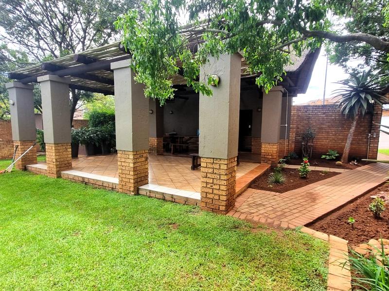 2 Bedroom Property for Sale in Olympus Gauteng