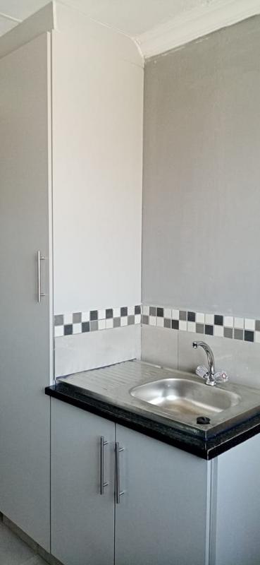 To Let 1 Bedroom Property for Rent in Birch Acres Gauteng