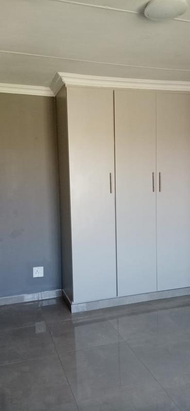 To Let 1 Bedroom Property for Rent in Birch Acres Gauteng