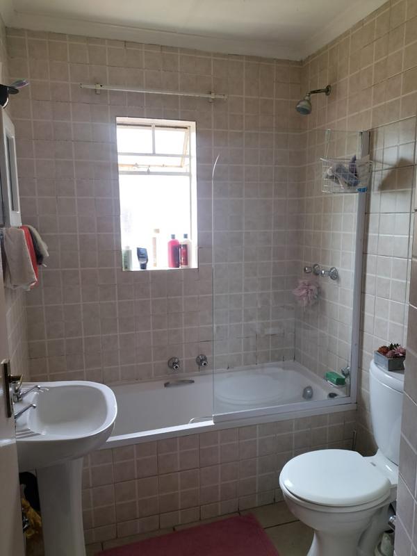 To Let 2 Bedroom Property for Rent in Birchleigh Gauteng