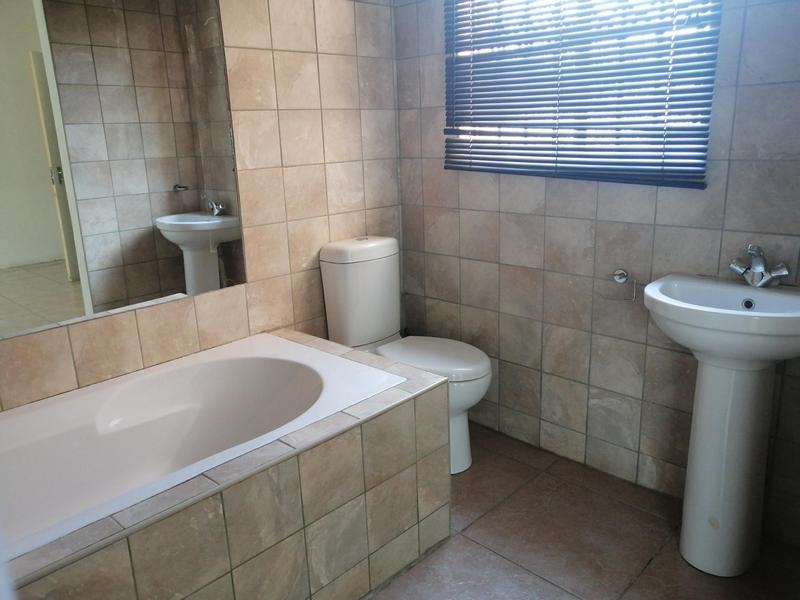 To Let 4 Bedroom Property for Rent in Norkem Park Gauteng