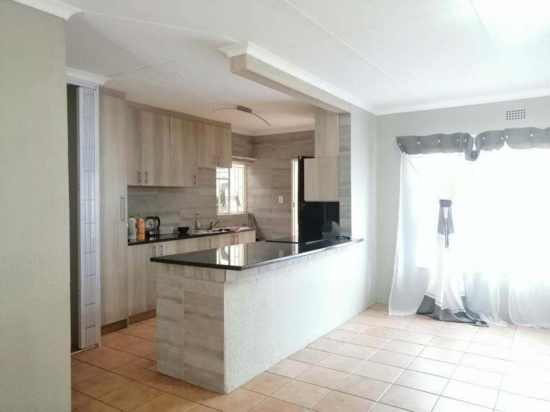 To Let 4 Bedroom Property for Rent in Norkem Park Gauteng