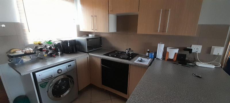 To Let 2 Bedroom Property for Rent in Monavoni Gauteng