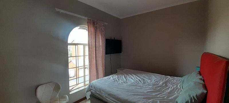 To Let 2 Bedroom Property for Rent in Monavoni Gauteng