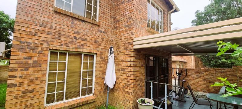 3 Bedroom Property for Sale in Amberfield Gauteng