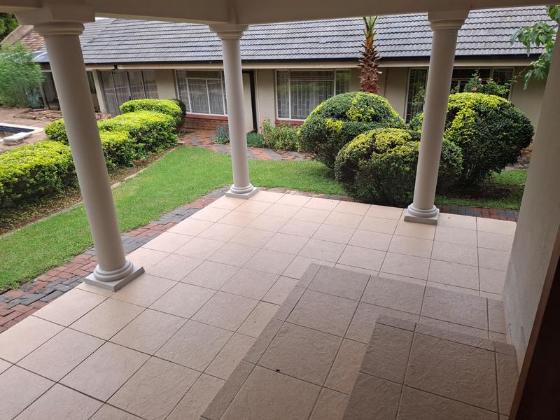 To Let 4 Bedroom Property for Rent in Lynnwood Glen Gauteng