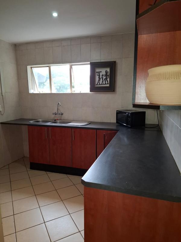 To Let 4 Bedroom Property for Rent in Lynnwood Glen Gauteng