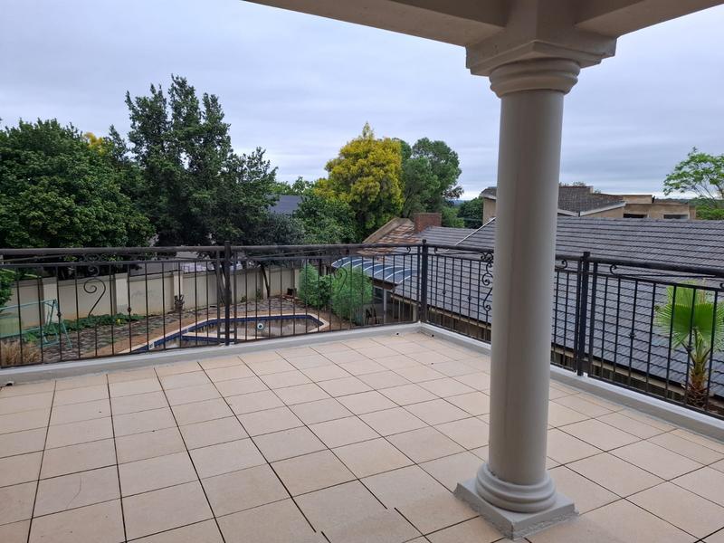 To Let 4 Bedroom Property for Rent in Lynnwood Glen Gauteng