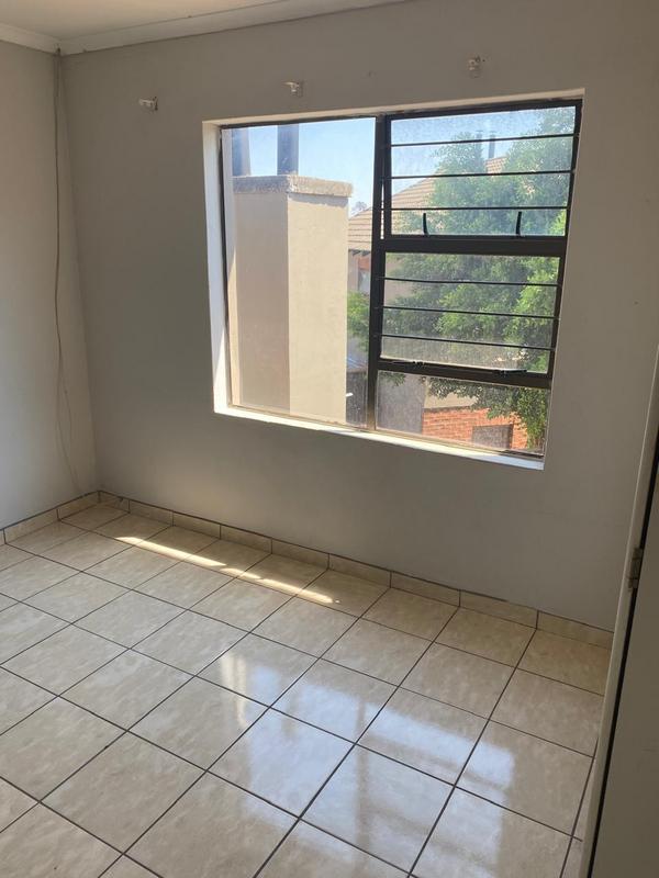 To Let 3 Bedroom Property for Rent in Noordheuwel Gauteng