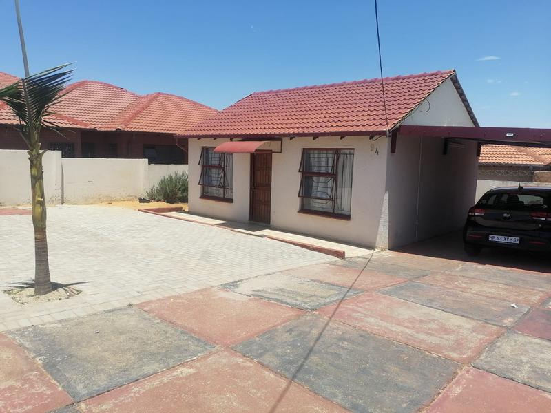 2 Bedroom Property for Sale in Lotus Gardens Gauteng