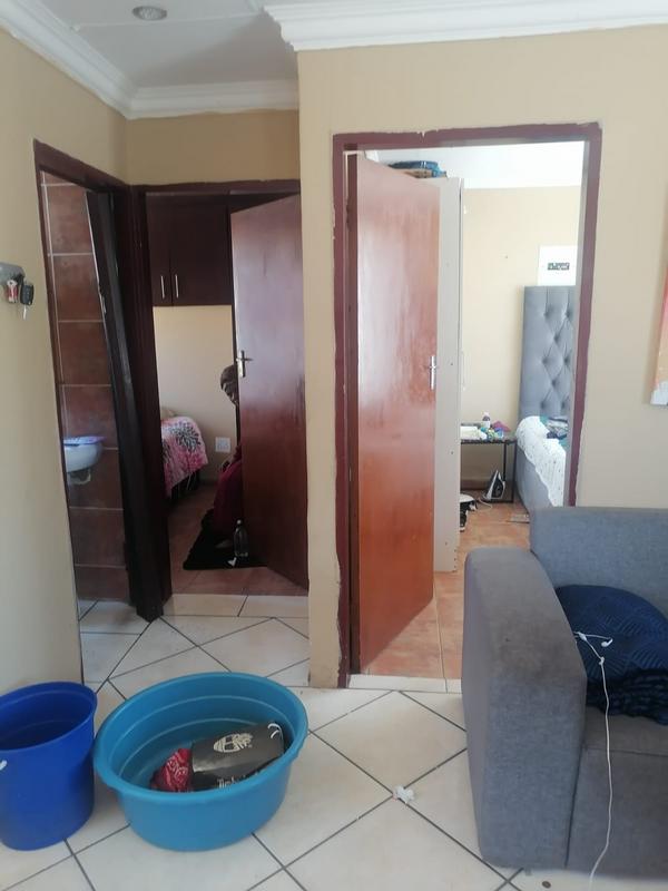 2 Bedroom Property for Sale in Lotus Gardens Gauteng