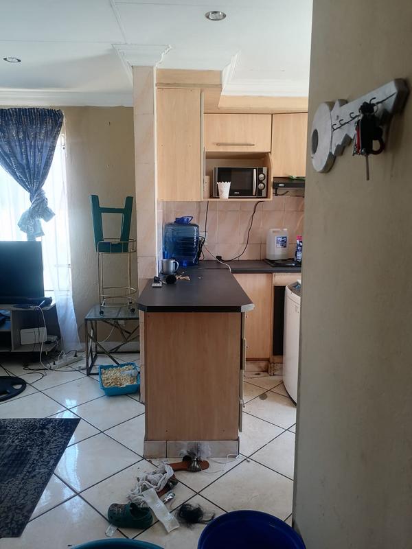 2 Bedroom Property for Sale in Lotus Gardens Gauteng